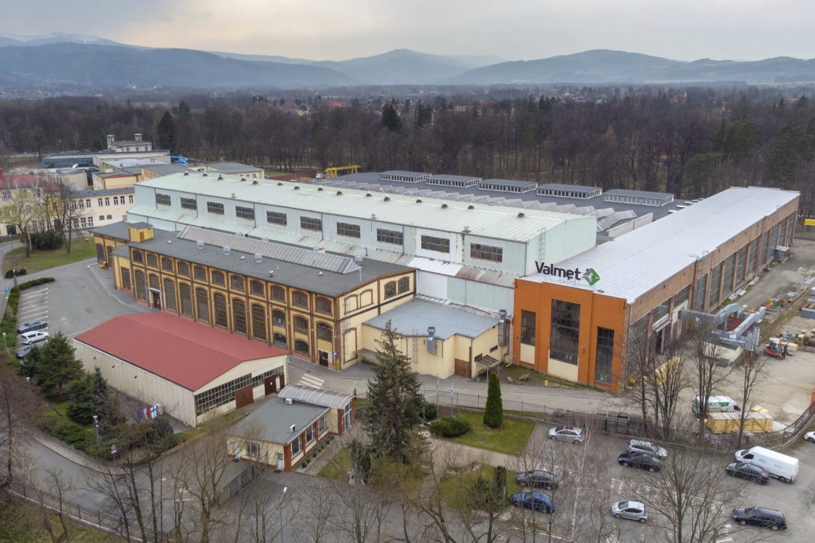 Valmet wygasza produkcję w Jeleniej Górze. Ponad 170 lat historii zakładu dobiega końca